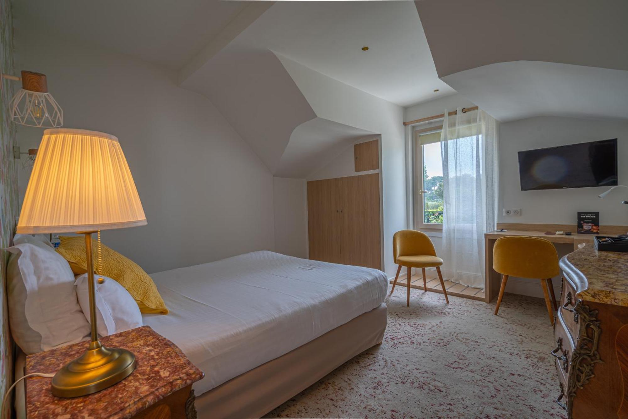 Hotel The Originals Residence De Rohan فو سور ميه المظهر الخارجي الصورة