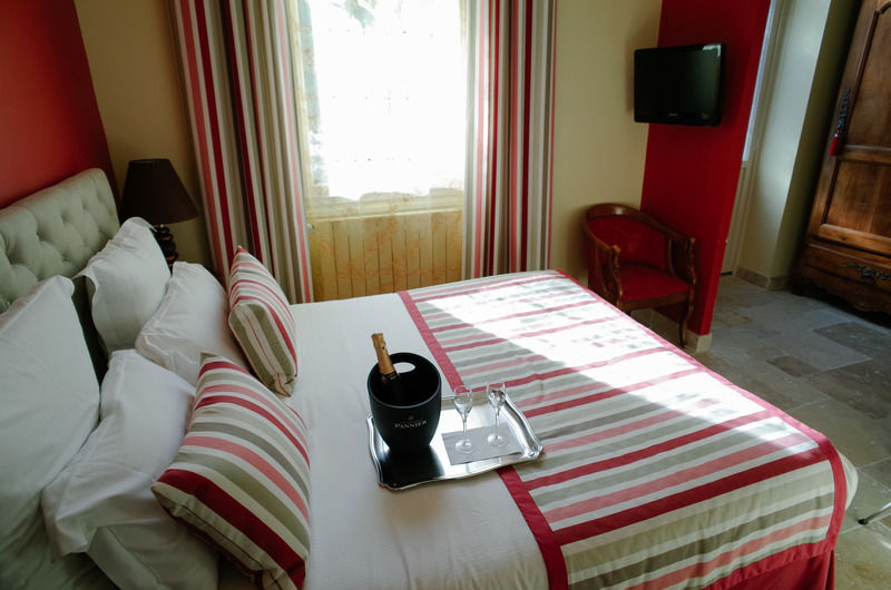 Hotel The Originals Residence De Rohan فو سور ميه المظهر الخارجي الصورة