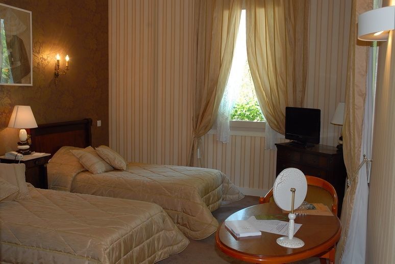 Hotel The Originals Residence De Rohan فو سور ميه المظهر الخارجي الصورة